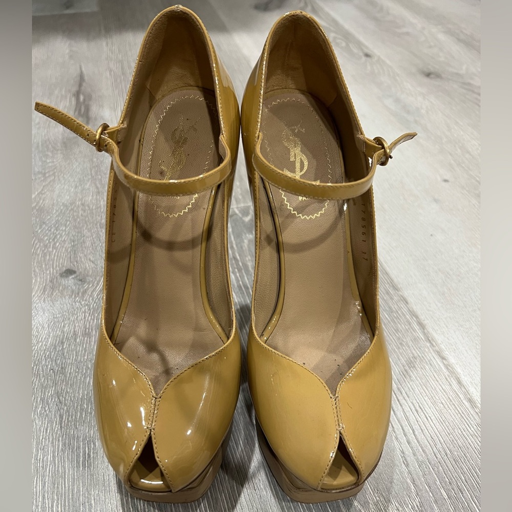 Yves Saint Laurent tribute heels size 37
